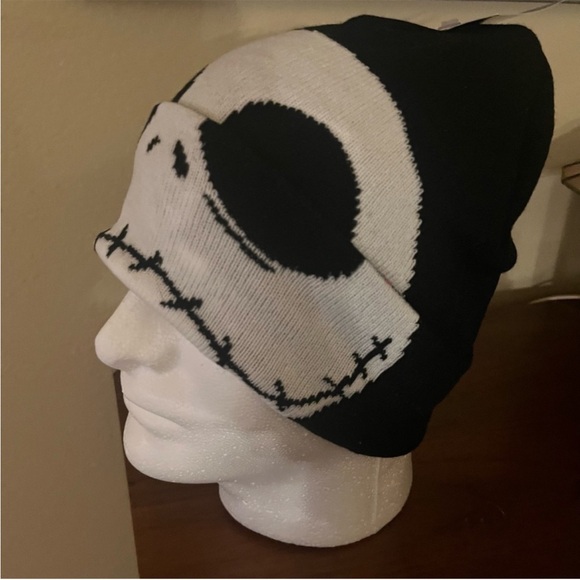New w/tags Jack skeleton beanie Halloween winter hat Nightmare Before Christmas - Picture 3 of 7
